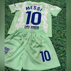 MESSI 10 YOUTH EXTRA LARGE 30
 BARCELONA SOCCER JERSEY SET - SIZE 30